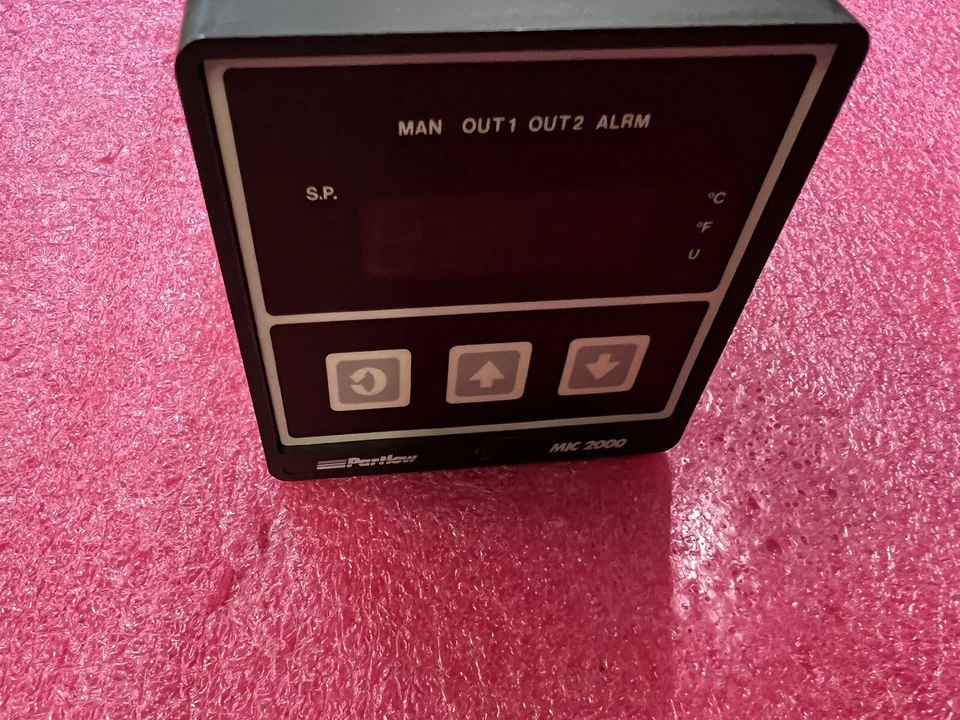 partlow MIC 2000 Series Process controller,Model 2120001 - Image 2 of 4
