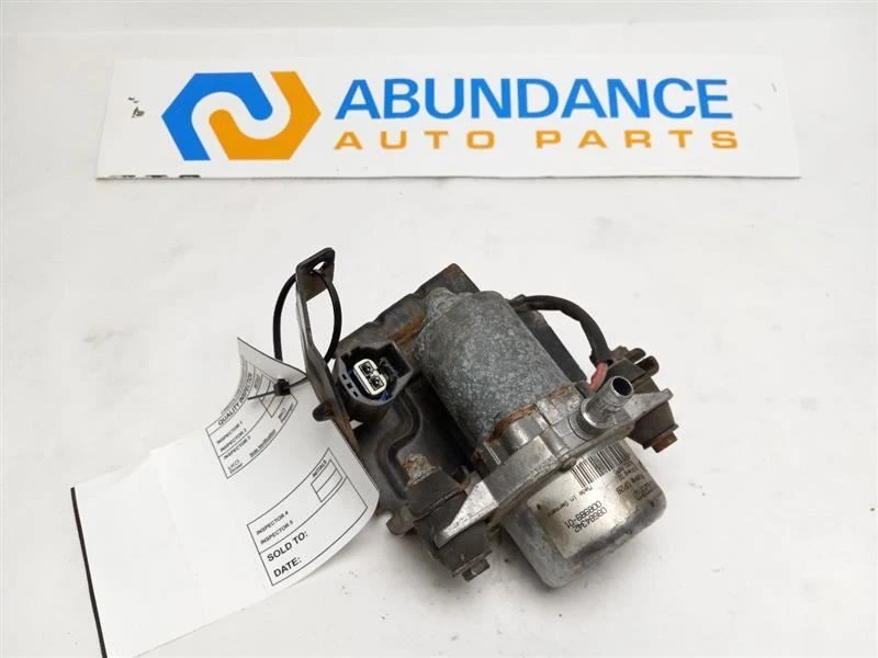 BOMBA DE VACÍO AUXILIAR REFUERZO CONTROL FRENO VOLVO S40 2005 PN 08684342 Foto 4 de 4