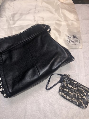 PYTHON PURSE SHOULDER BAG AND MATCHING ZIPPER WRISTLET Coach Bag & Wristlet - 第 1/24 張圖片