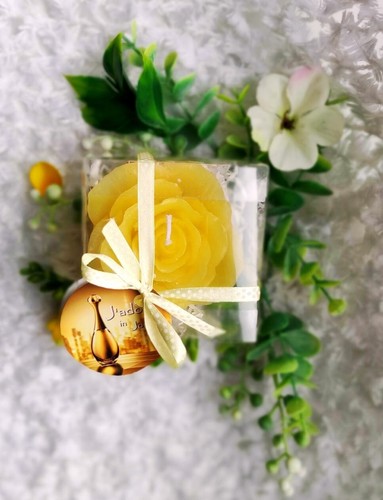 Delicate Rose Flower Candle in box with J'adore flavour - Picture 15 of 16
