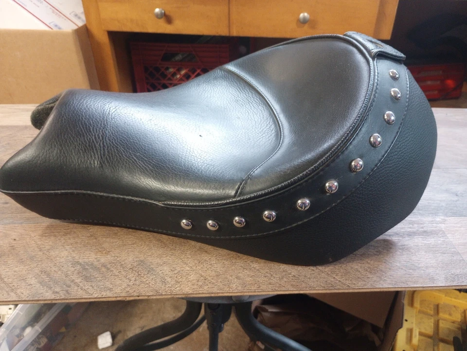 Asiento/sillín Corbin HD-XL-CU-4-CS para Harley Davidson Foto 4 de 4