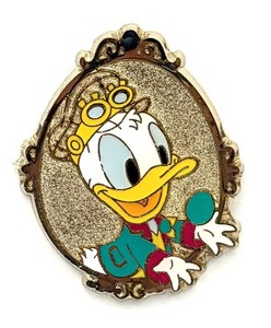Disney Tokyo Japan Exclusive Easter Egg Game Prize Pin 2015 Donald Duck
