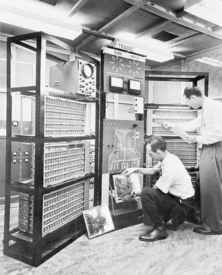 The ''Tradic'' Digital Computer 1955 Old Photo - Unveil New Electronic Brain. New