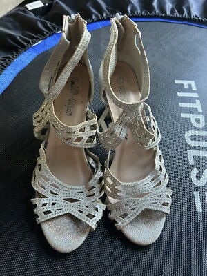 Top Queen Heels