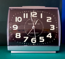 TAVISTOCK&JONES GLOW IN THE DARK ALARM CLOCK QUARTZ PERFECT WORKING SUPER SILENT