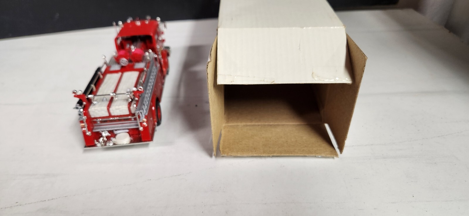 Picture 4 of 6