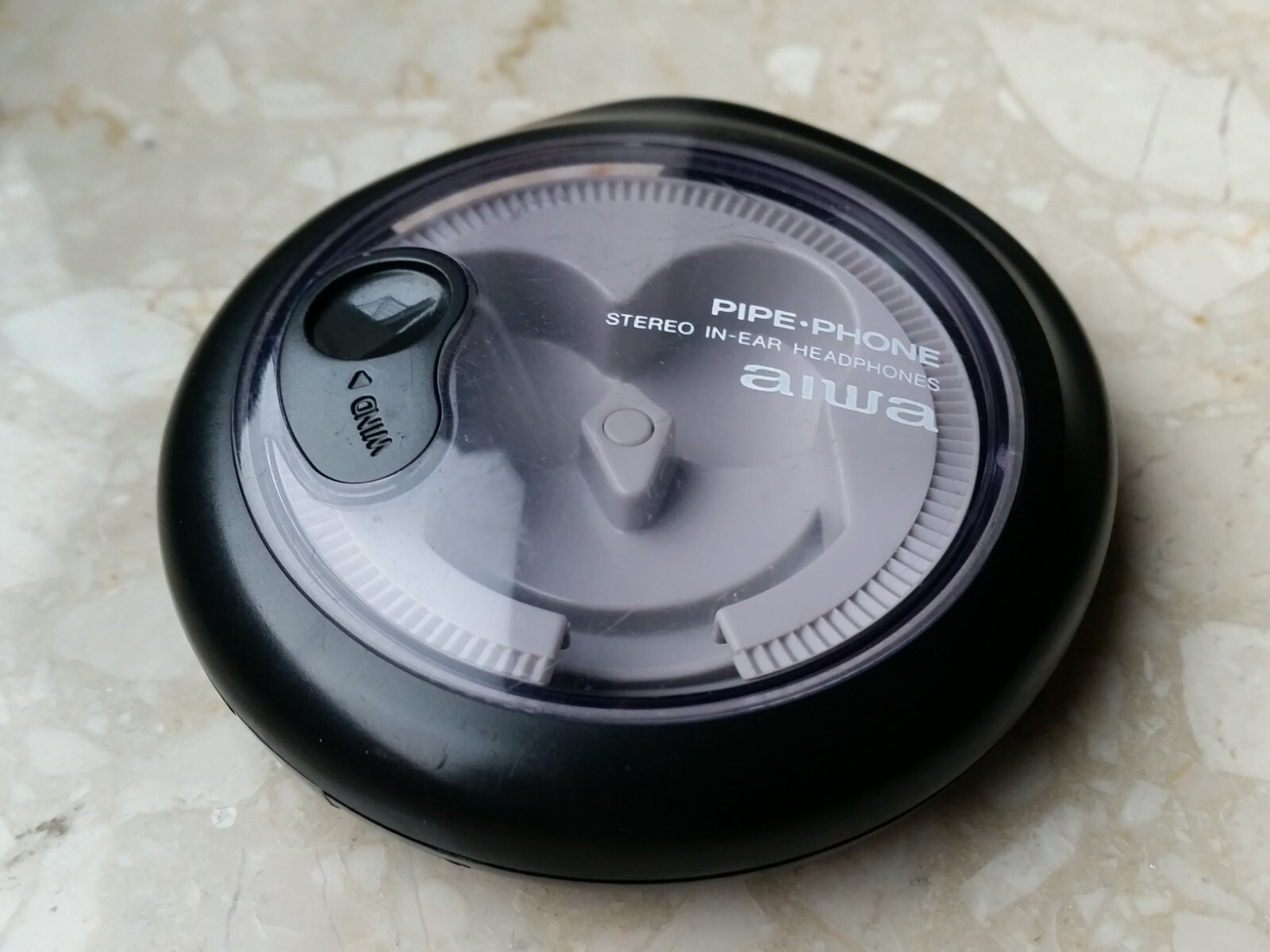 AIWA Pipe-Phone Stereo Dose für in-ear headphones / 90-er Jahre / etui / RAR