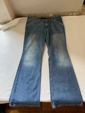 Levis 518 Superlow Bootcut Jeans Women's 13M Blue Medium Wash Stretch Denim