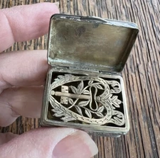 Antique Sterling Silver Vinaigrette Scent Box Heart Grille American -No Initials