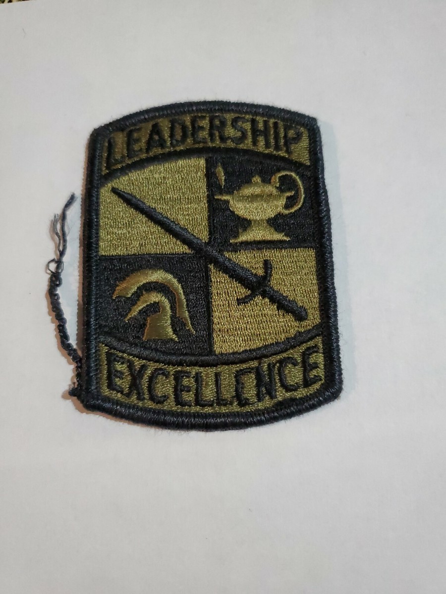 U.S. Army ROTC Leadership Excellence Patch US Reserve Officers