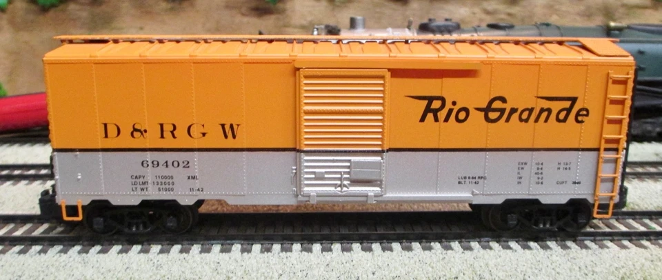 AMERICAN MODELS S GAUGE 69402 D&RGW Boxcar NEW - Image 3 of 4