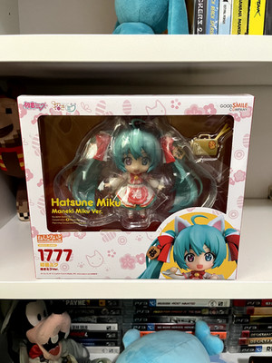 Hatsune Miku Maneki Miku Ver. Nendoroid #1777 Brand New