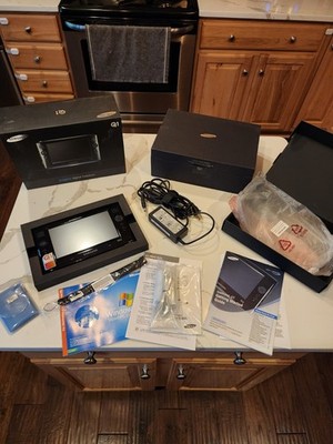 Samsung Q1 Handheld PC ( Model NP-Q1 ) WINDOWS XP  SUPER RARE #3