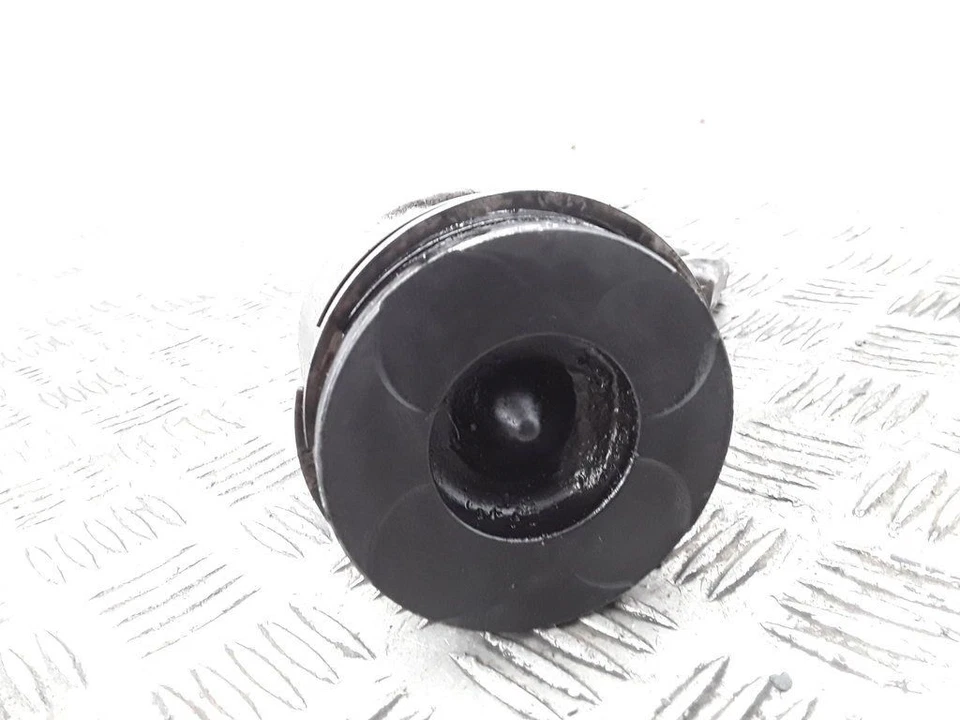 Alfa Romeo 166 2.4 20v 129kw 2005 / Diesel Engine Piston with connecting rod  - image 2 of 4