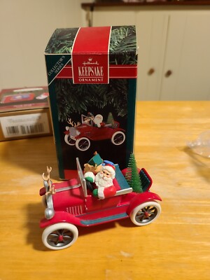 Hallmark Ornament - 1991 Santa's Antique Car - 13th in Here Comes Santa Series 