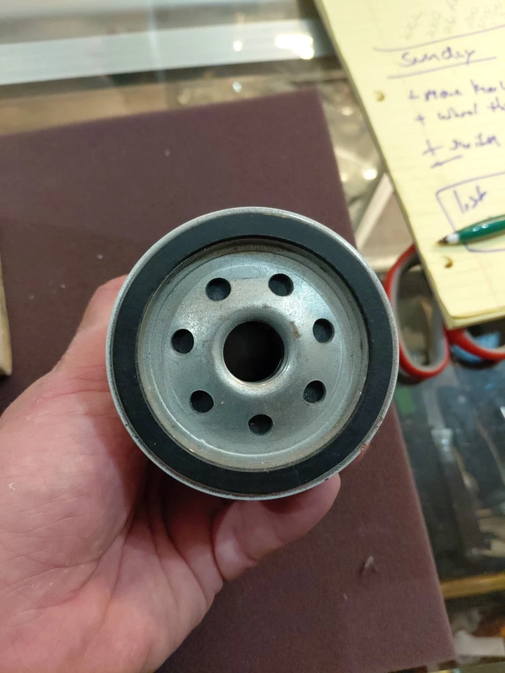 Filtro de aceite Texaco T-19, NOS, etiquetado como compatible con motores MG Midget hasta 1969. Foto 3 de 3