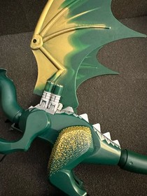 LEGO Armored Dragon Green Animal Minifigure from Set 7048 - Fantasy Era