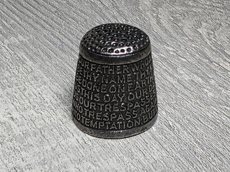 VINTAGE LORDS PRAYER ENGLAND PEWTER THIMBLE