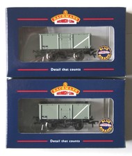 2 of UNUSED BACHMANN BR 16T Grey Mineral Wagons - 37-225 & 37-250 – ‘OO’