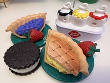 RARE Fisher Price Fun w Food Surprise Pie Lot