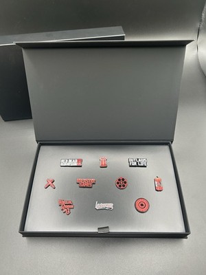 Red Dead Redemption 2 Pin Set Rockstar Games Collectible