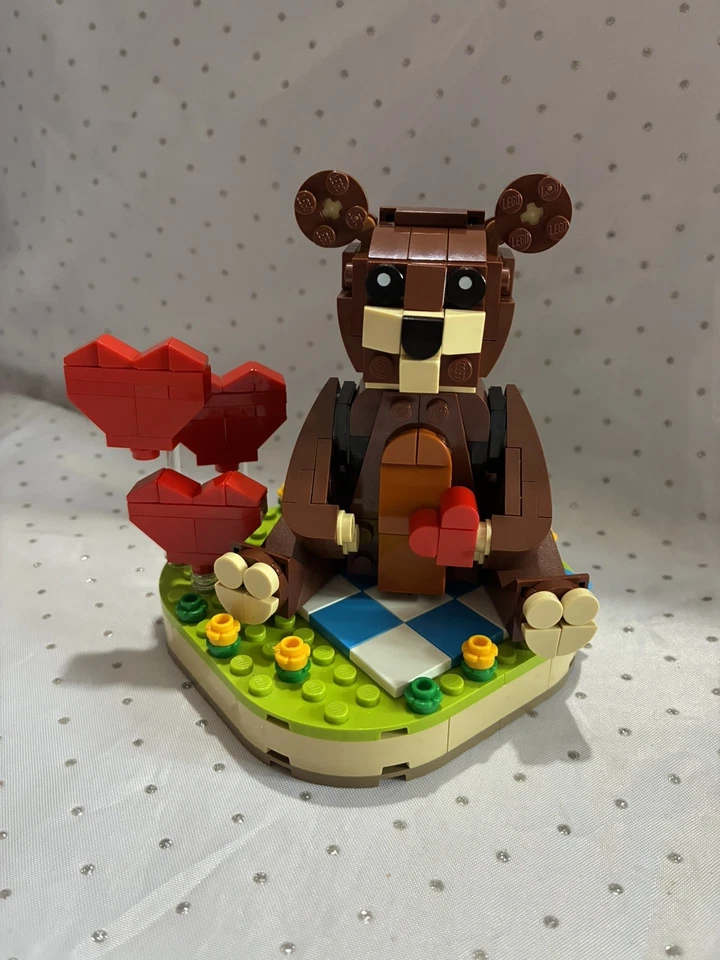 LEGO 40462 Valentine's Brown Bear, photo 3 of 5