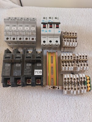 LOT OF DIN-RAIL MOUNT CIRCUIT BREAKERS, FUSE BLOCKS, & TERMINALS