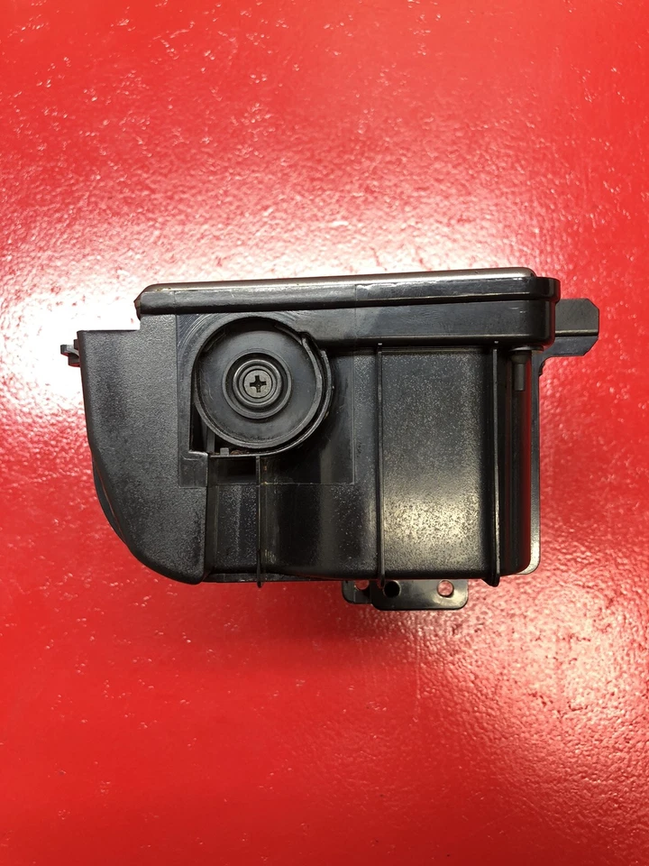 Infiniti G35 2003-2004 consola central automática portavasos bisel plateado OEM Y1 Foto 3 de 4