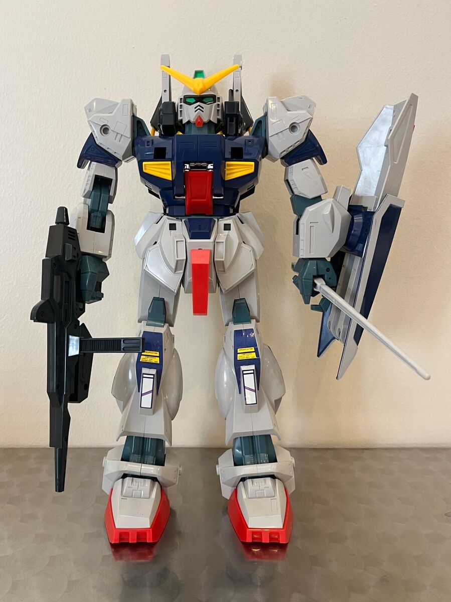 Mobile Suit Gundam RX-178 Mk-II 1/60 Scale Academy South Mobile Suit Gundam RX-178 Mk-II 1/60 Scale Academy South
