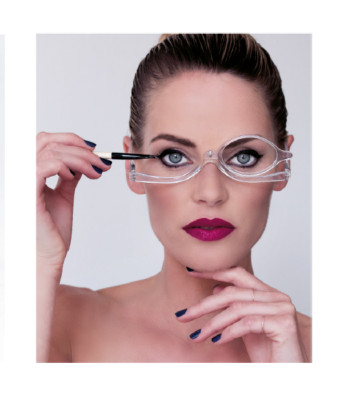 MAKE-UP GLASSES  FOR A PERFECT JOB Clear modern fashion with your prescription 
