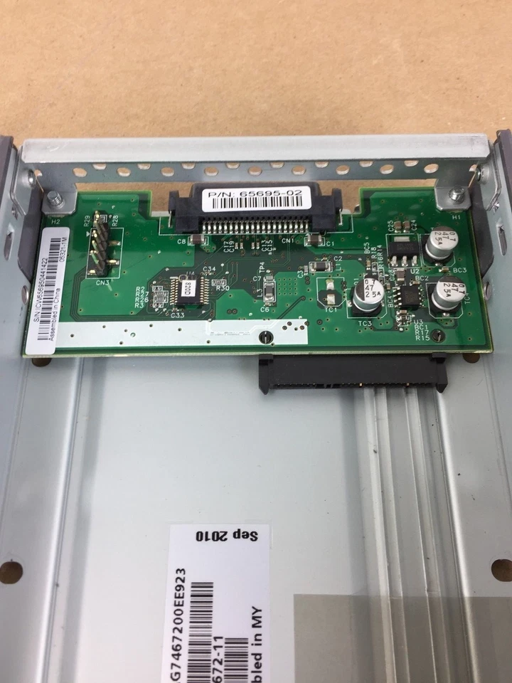 NetApp IBM Hitachi X269A-R5 108-001180+A5 1.0TA Hard Drive Caddy - Image 4 of 4