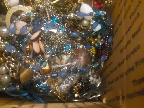 15lbs Vintage Costume Jewelry Wear. Repair, Craft. Harvest