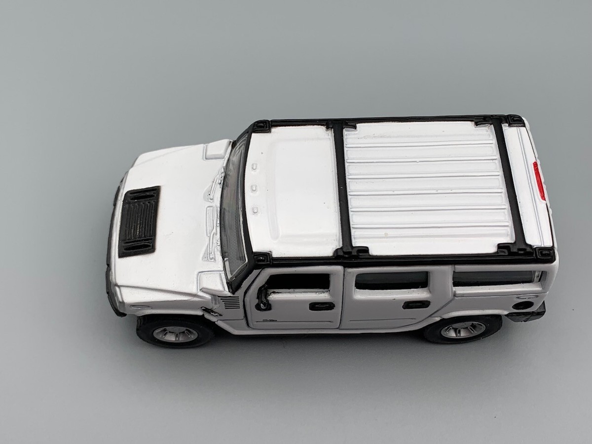 4X !!! 1/46 Scale Diecast Maisto Hummer H2 SUV's White 4 Pieces 4X !!! 1/46 Scale Diecast Maisto Hummer H2 SUV's White 4 Pieces