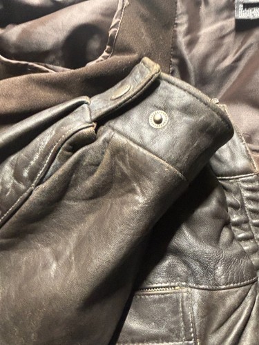 Kenneth Cole Distressed Men’s Leather Bomber Jacket, Size L - Picture 11 of 16