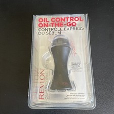 Revlon Oil-Absorbing Volcanic Face Roller New
