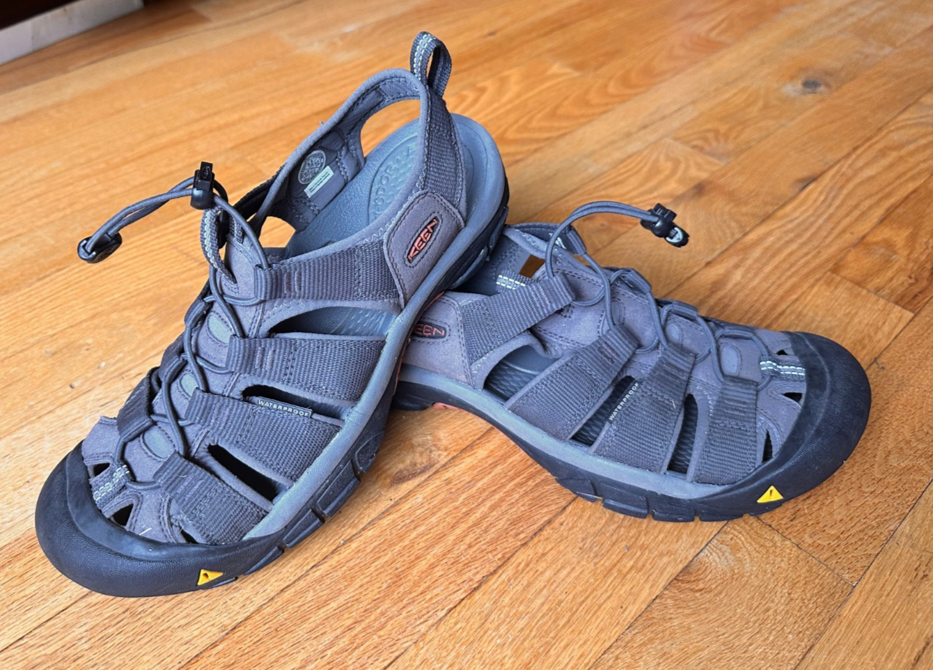 Sandalo uomo KEEN NEWPORT H2 punta chiusa acqua Taglia 9 5 Us intime ottimeioni!