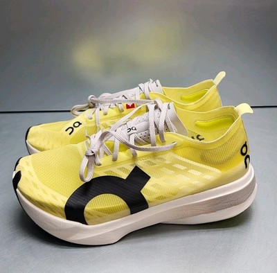 New On Running Cloudboom Strike Limelight Wolf Women's Running Shoes Size 9.5