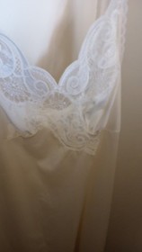 Vtg Vanity Fair Nylon Fancy Lace Bodice Full Slip White Sz 36 Classic Silky