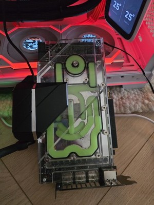 ASUS TUF RTX 3080 Ti 12GB GDDR6X Grafikkarte - Wassergekühlt Eiswolf 360mm