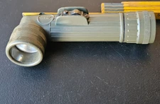 U.S. MX-991/U. FLASHLIGHT. FULTON MADE IN U.S.A. MULTI LENS ACCESSORIES