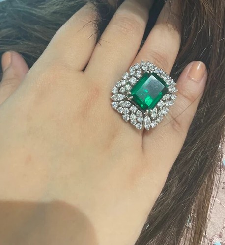 4 Ct Emerald Cut Green Simulated Cluster Gift Ring For Her 14K White Gold Plated - Picture 2 of 6