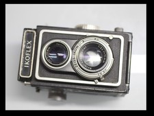 207870 ZEISS IKOFLEX TWIN LENS FILM CAMERA  AS IS  DISPLAY REPAIR OR PARTS
