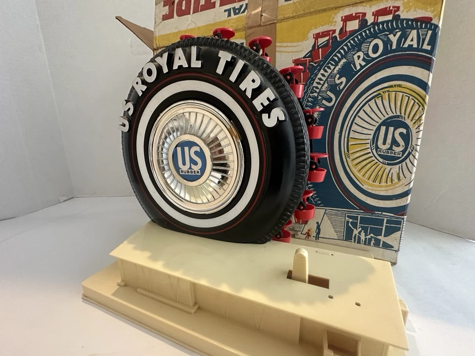 1964 U.S. Royal Giant Tire Mechanical Souvenir Toy Of The N.Y. Worlds Fair WORKS - Image 4 of 4