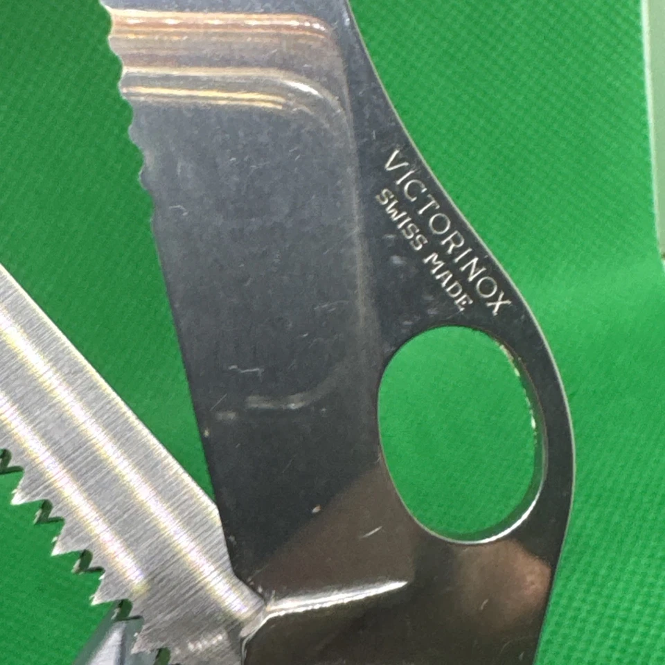 VICTORINOX GAK4 德国士兵口袋刀 军队 复古 单手 徒步者 — 第 2/4 张图片