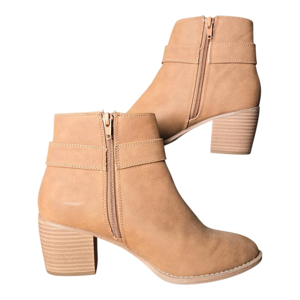 Call It Spring Vegan Womens Buckle Detail Block Heel Zip Carnellia Boots 7.5 - Image 2 of 4