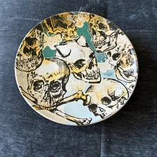 Robert Gordon potters Bromley and Co. Skull Skeleton Decorative plate 7 1/2”