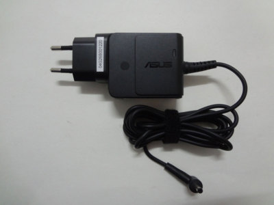 Original 19V 1.75A AD891M21 For Asus Vivobook X541UA X541UA-RS31 X553M 4.0mm 33W