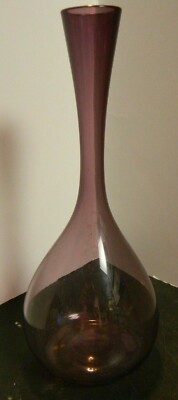 Vintage Tapered Amethyst Art Glass Bud Vase 9.38'' x 3.63'' Excellent Condition
