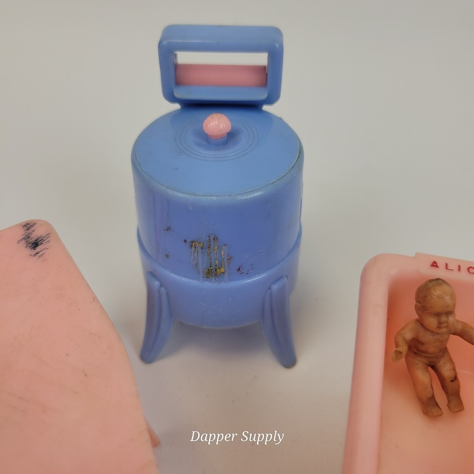 Vintage 1950’s Renwal Baby Nursery Irene Alice Mary Dolls Beds Tables