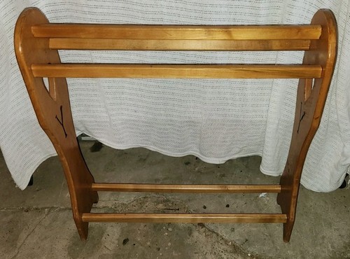Vintage Wood Quilt Display Rack Heart Letter "Y" Yellowstone? Country Look